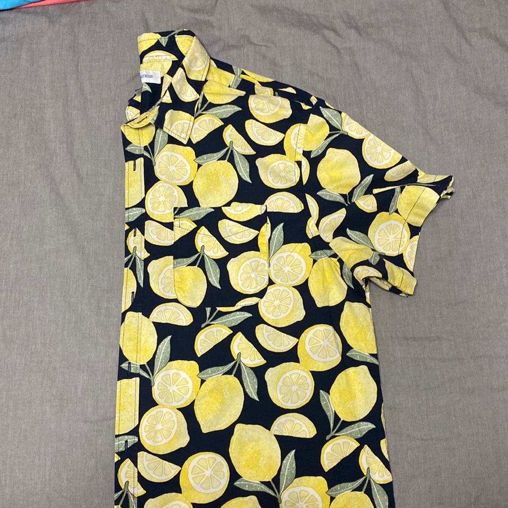 Old Navy novelty Lemon print shirt XXL